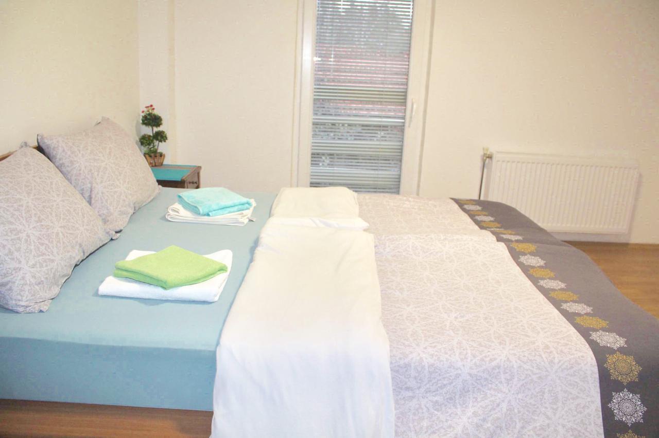 Regina'S Apartments 斯科普里 外观 照片