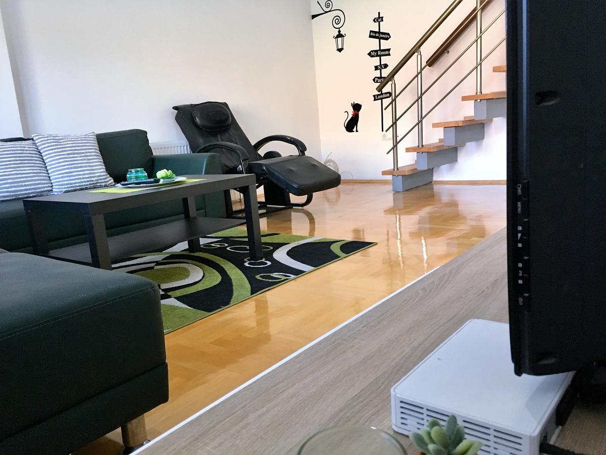 Regina'S Apartments 斯科普里 外观 照片