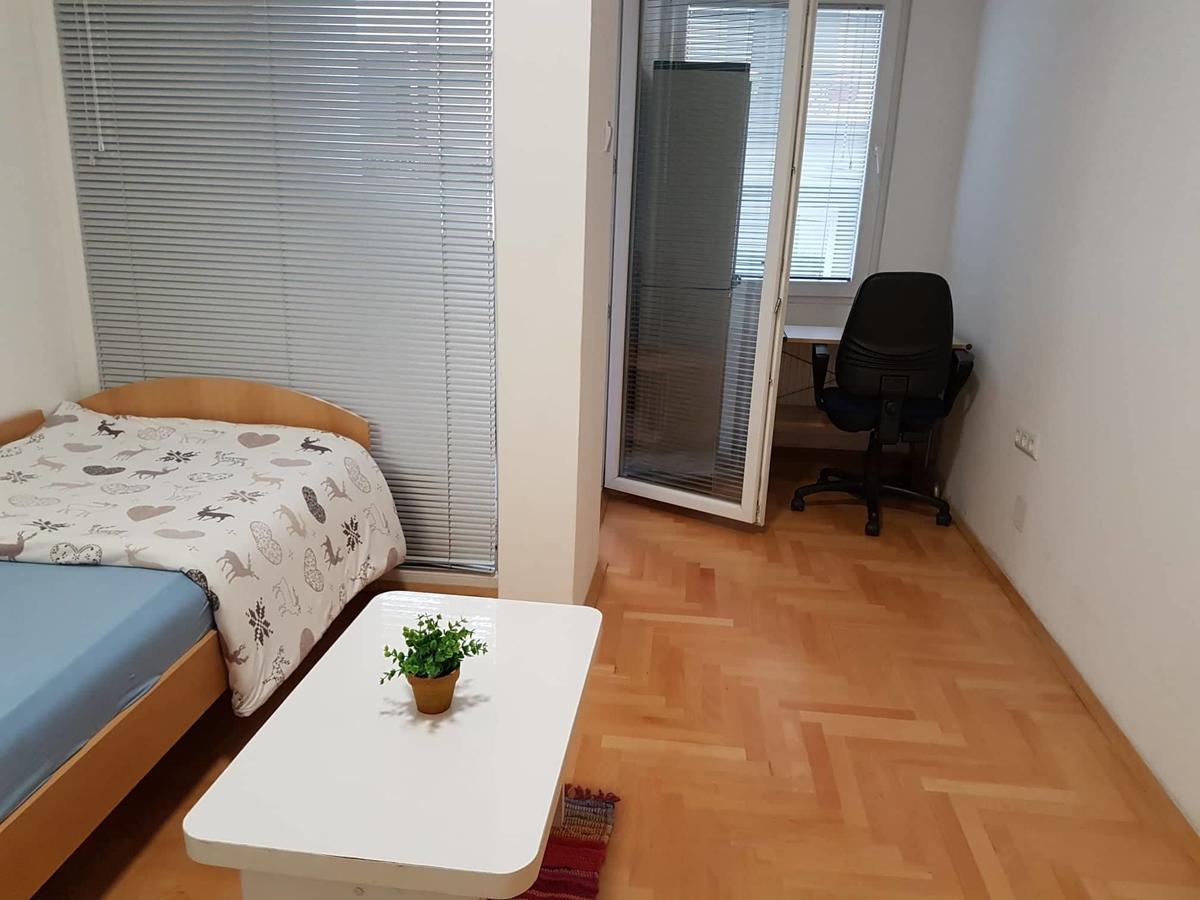 Regina'S Apartments 斯科普里 外观 照片