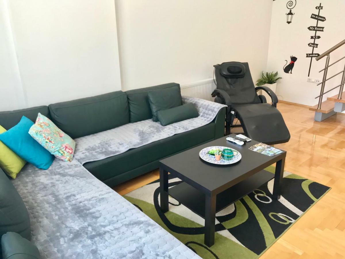Regina'S Apartments 斯科普里 外观 照片